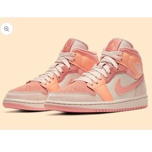 WMNS AIR JORDAN 1 MID ATOMIC ORANGE/APRICOT AGATE ORANGE ATOMIQUE/AGATHE ABRICO